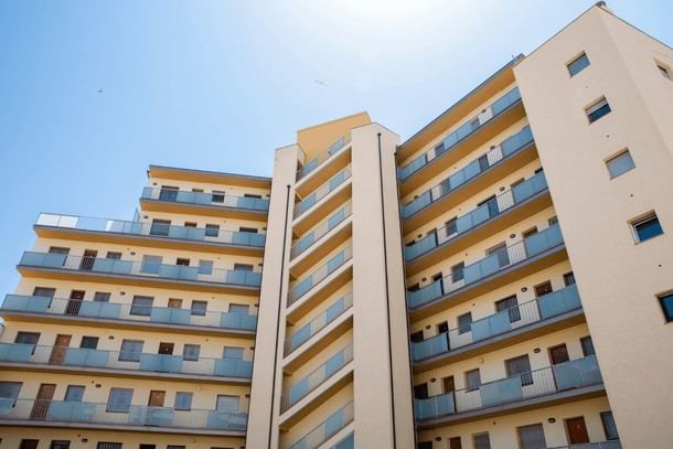 Madrid recibe datos de 3.500 pisos turísticos ilegales para su regulación