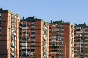 Sancionan a gran inmobiliaria por abusos a inquilinos