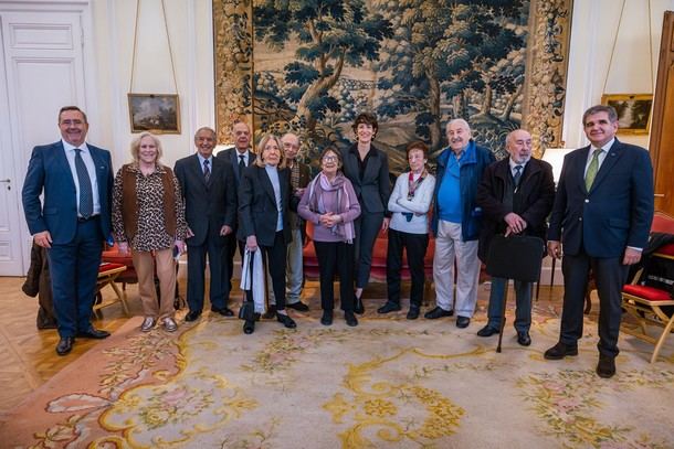 El Gobierno mejorará la asistencia sanitaria para españoles vulnerables en el extranjero