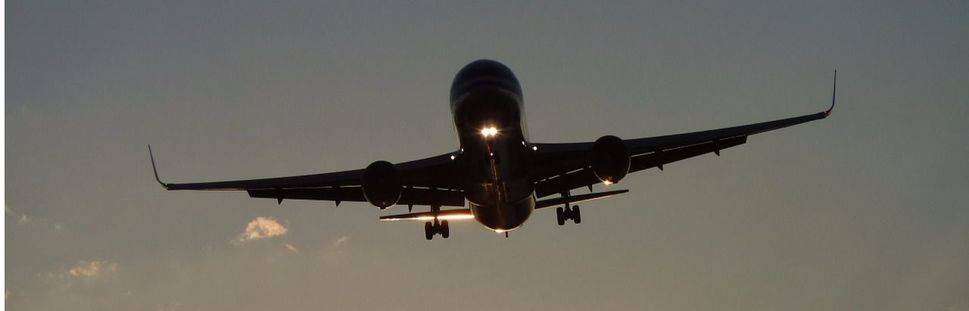 A la mitad de los españoles les gustaría que se introdujeran zonas silenciosas en los aviones