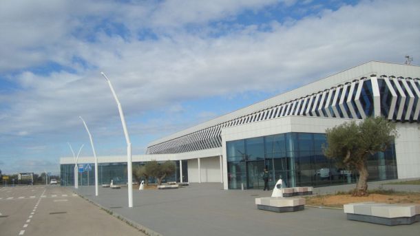 Pese a la pandemia el aeropuerto de Castellón bate en 2020 su récord anual de operaciones