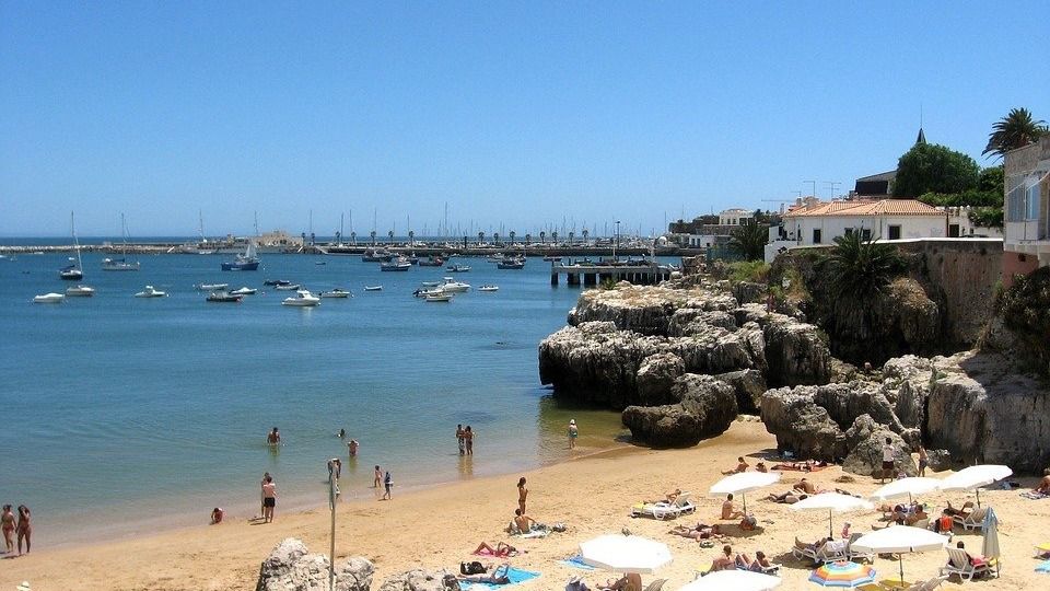 ¿Cuáles son las mejores playas de la costa de Lisboa?