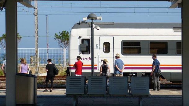 ¿Cómo conseguir el abono gratis de Renfe?