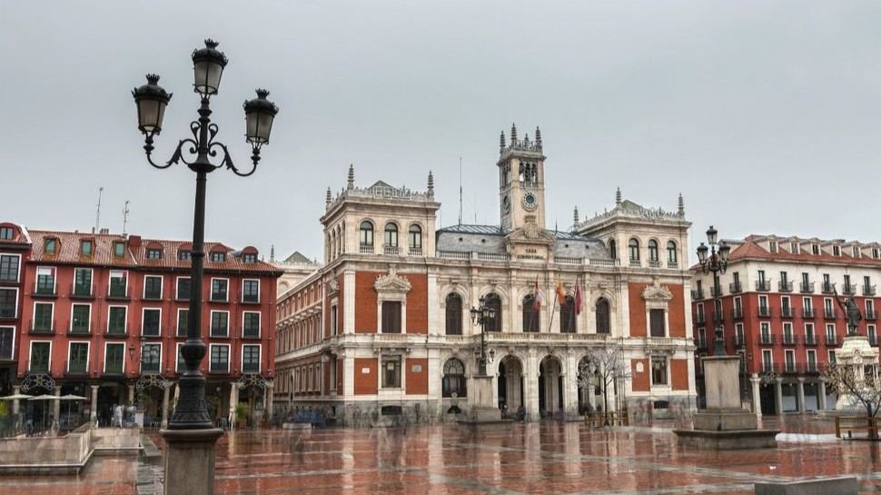 El gasto de turistas internacionales en España alcanza los 23.500 millones en el primer trimestre de 2025