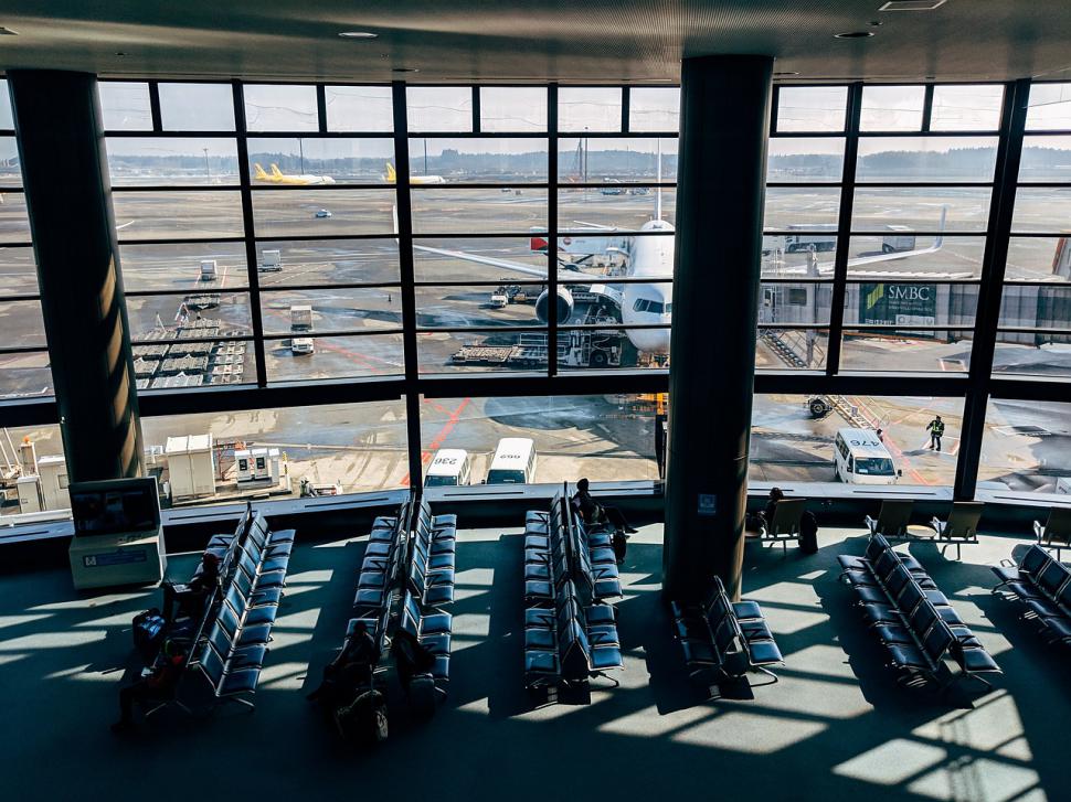 Líderes de la aviación advierten sobre el impacto del límite de vuelos en Schiphol para el mercado europeo