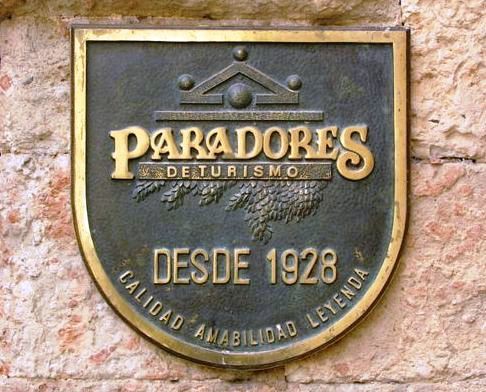 Paradores logra récord histórico de ocupación y ganancias en verano 2025