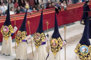 Los lugares favoritos de los españoles para viajar esta Semana Santa 2025